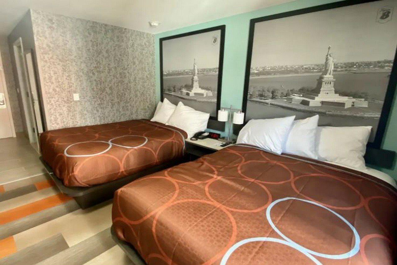 Hotel Super 8 By Wyndham Brooklyn Williamsburg New York Exteriér fotografie